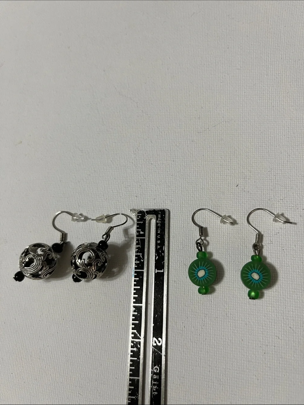 Gift Set Green Double Lip Balm Lipstick Holder Keychain 2 pr Earrings